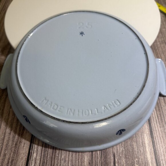 Vintage DRU Holland Blue Tulips Enameled Round Baking Dish Rare #25 w2 Handles - Picture 9 of 9